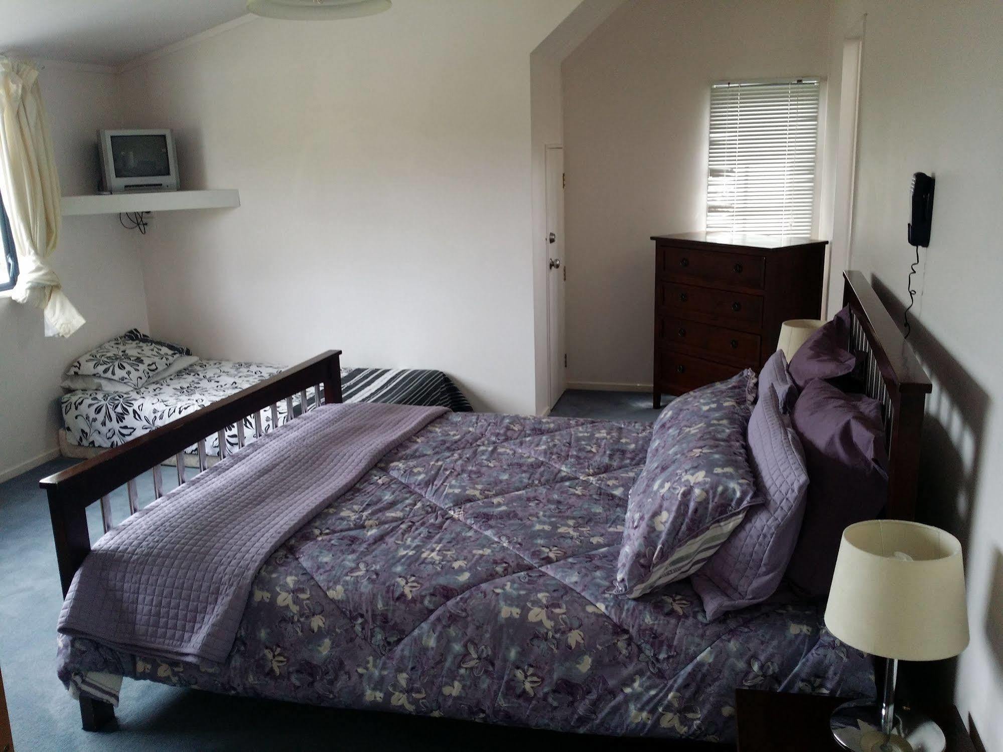 Whangarei Holiday Houses Bagian luar foto